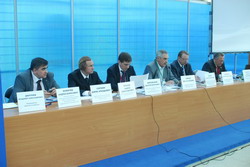 Деловую программу Международного форума «Морская индустрия России» открыло пленарное заседание